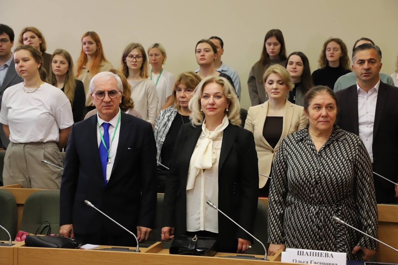 В Российском государственном педагогическом университете имени Герцена прошел Всероссийский научно-практический круглый стол «Литературное наследие Расула Гамзатова»
